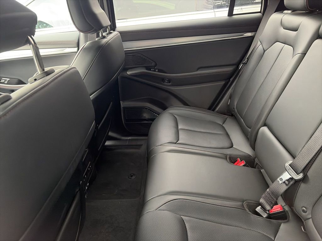 Used 2024 Jeep Wagoneer Launch Edition image 12