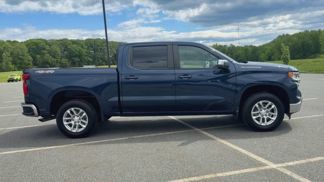 Used 2023 Chevrolet Silverado 1500 LT AWD/4WD image 9