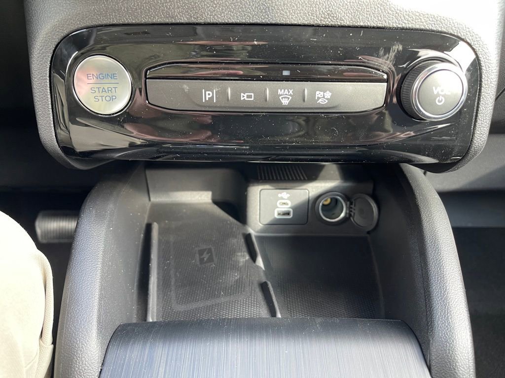 New 2025 Ford Escape SE w/ PHEV Premium Package image 14