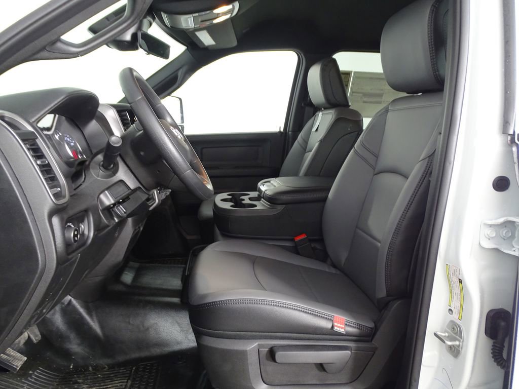 New 2026 RAM 3500 Tradesman image 10