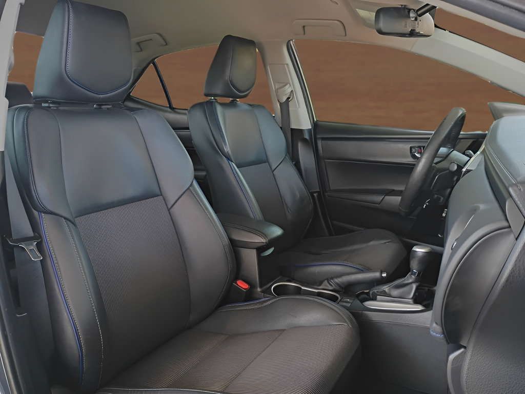 Used 2019 Toyota Corolla SE FWD image 3