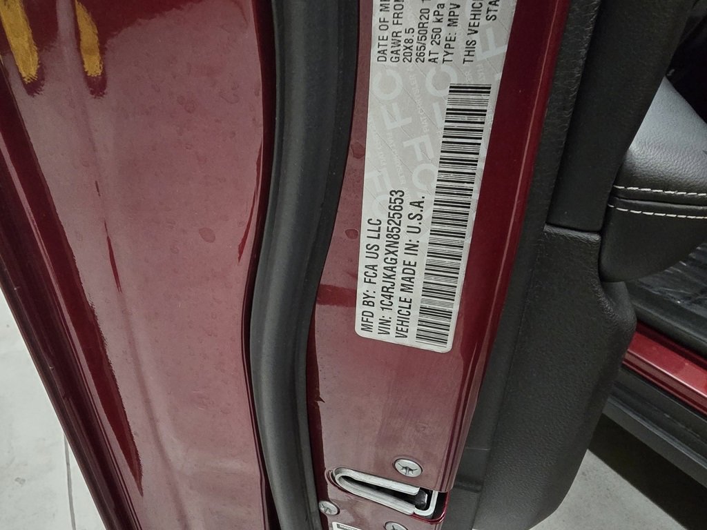 Used 2022 Jeep Grand Cherokee L Laredo image 14