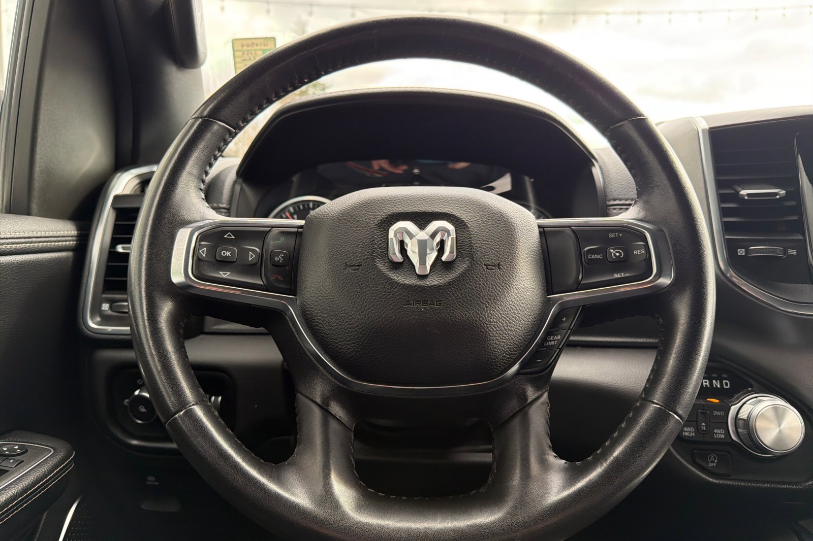 Used 2024 RAM 1500 Laramie image 23