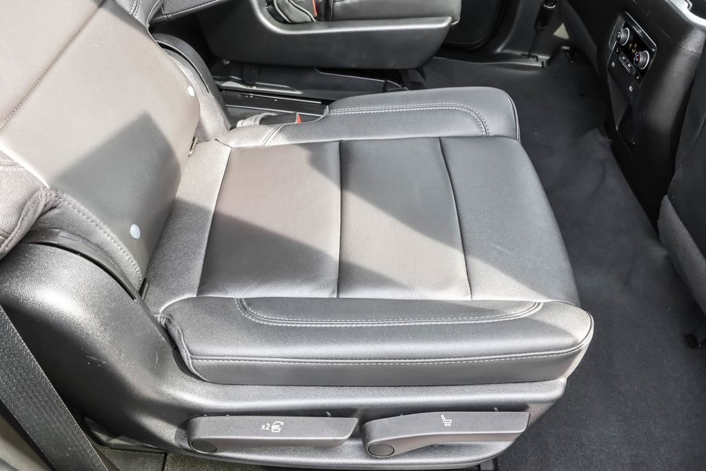 Used 2023 Chevrolet Tahoe LT w/ Luxury Package AWD/4WD image 41