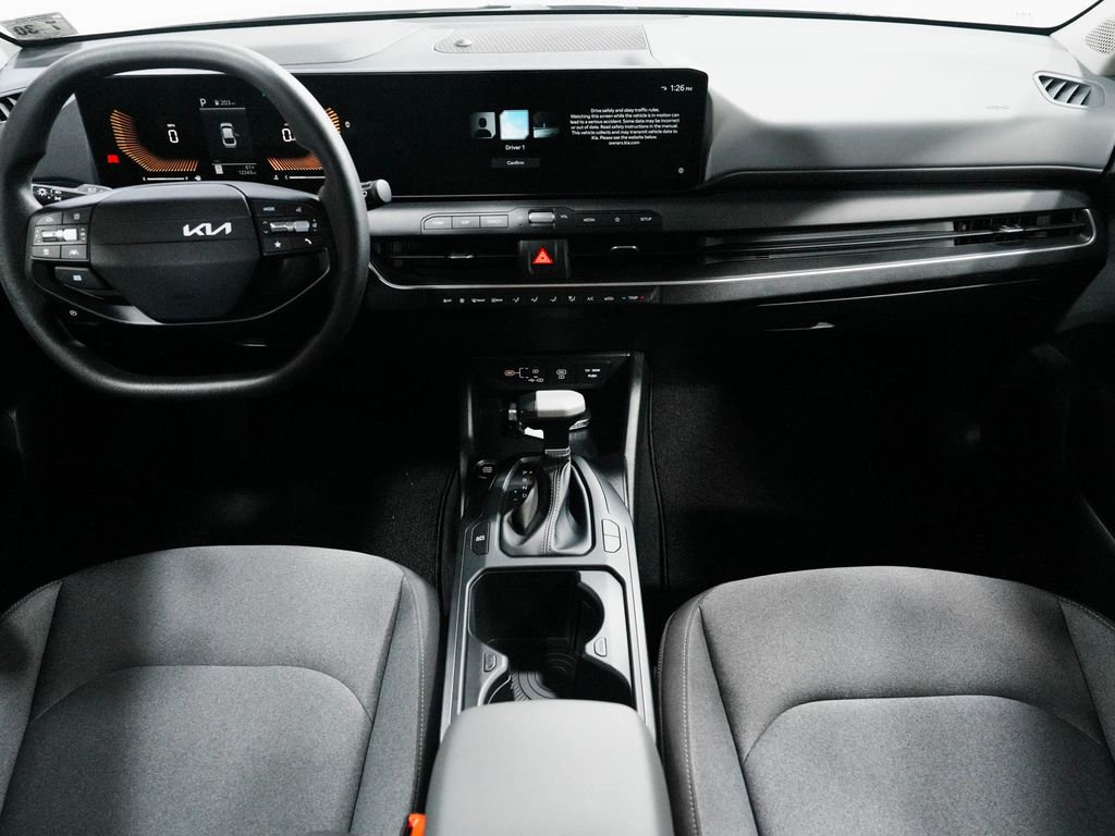 Used 2025 Kia K4 LXS image 31