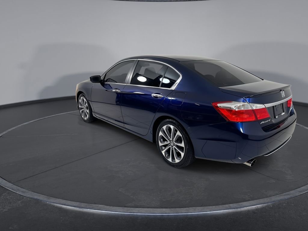 Used 2015 Honda Accord Sport image 6