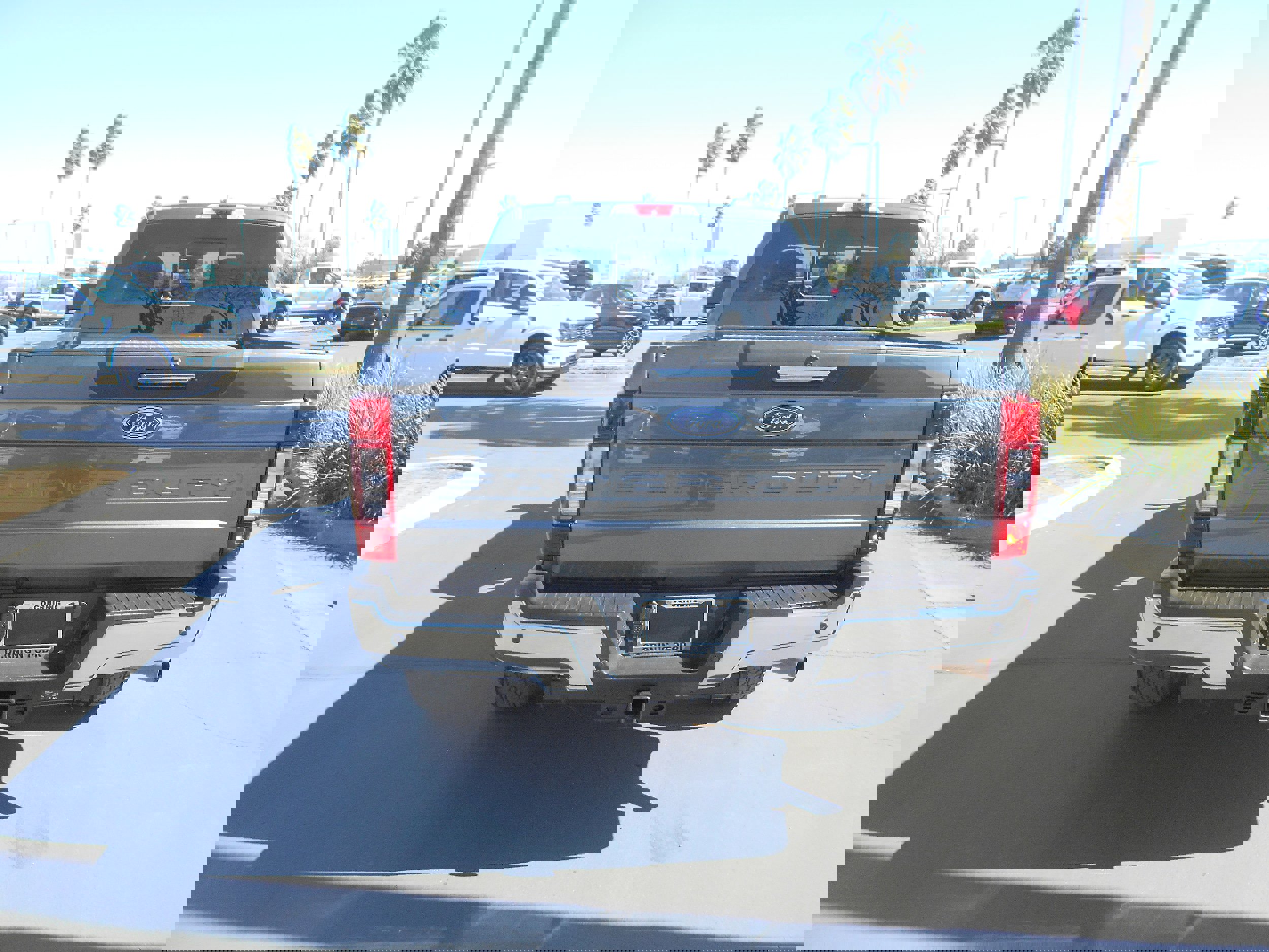 Used 2020 Ford F250 Lariat w/ Lariat Value Package image 4