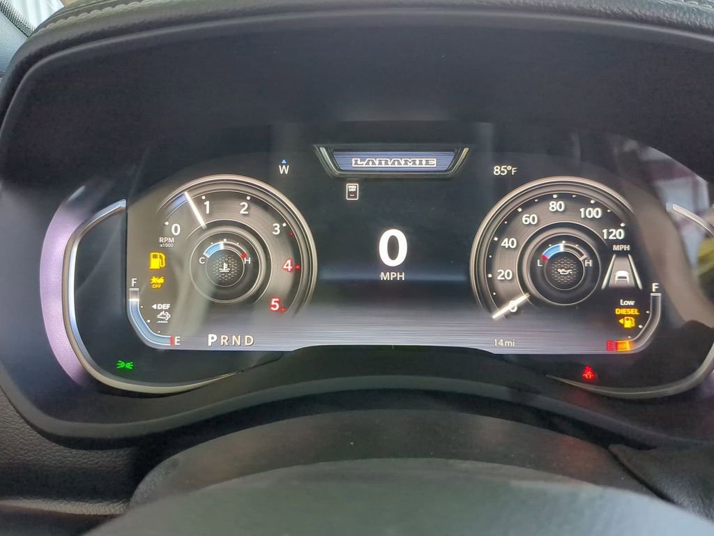 New 2026 RAM 3500 Laramie AWD/4WD image 15