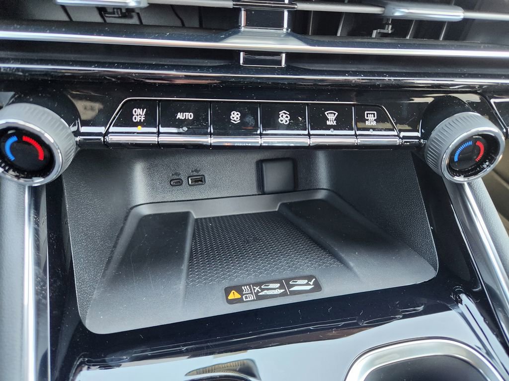 New 2026 Chevrolet Traverse Z71 w/ Driver Confidence Package image 20