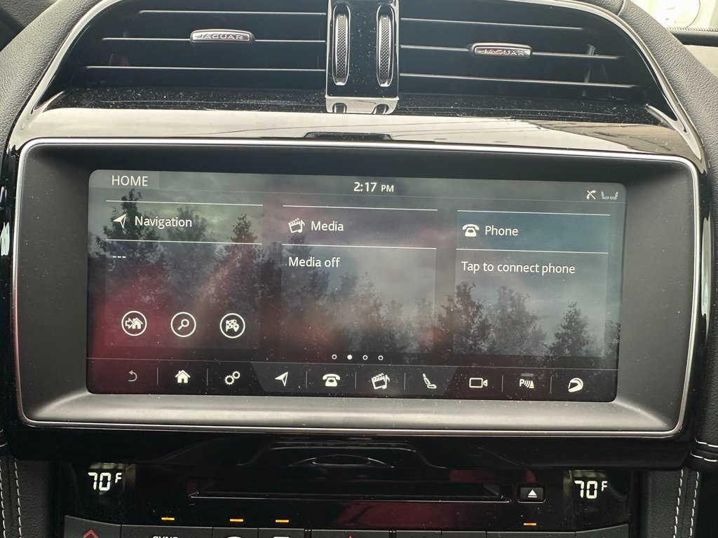 Used 2020 Jaguar F-PACE S image 5