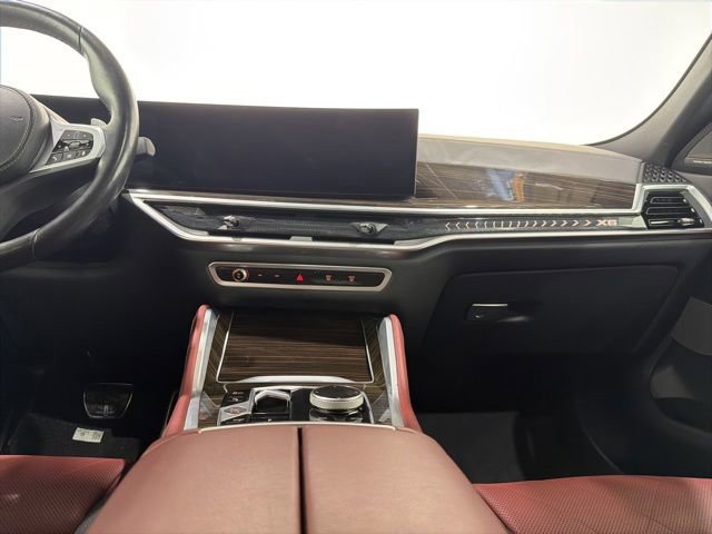 Certified 2024 BMW X6 xDrive40i w/ Premium Package AWD/4WD image 34
