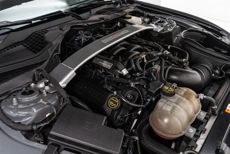 Used 2018 Ford Mustang Shelby GT350R w/ GT350R Equipment Group 920A RWD image 81