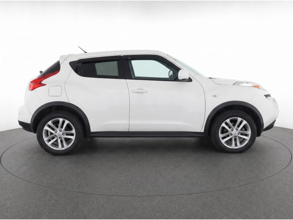 Used 2013 Nissan Juke S FWD image 9