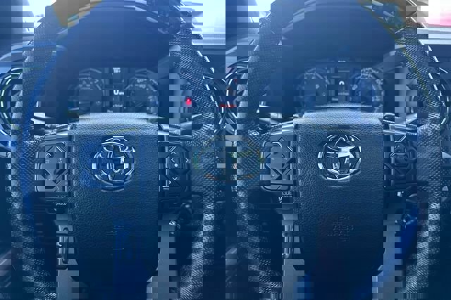 Used 2016 Toyota Tacoma TRD Off-Road w/ Premium & Technology Package image 25