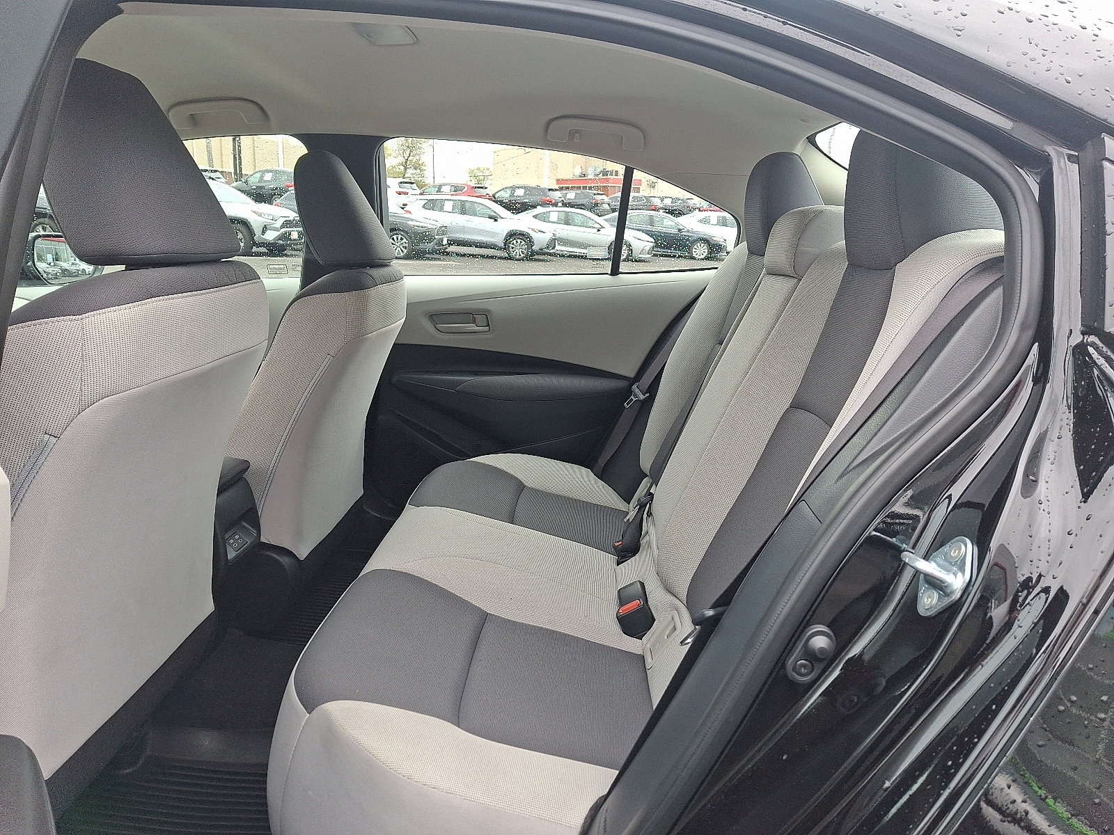 Used 2024 Toyota Corolla LE FWD image 11