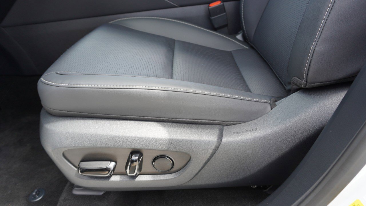 Used 2025 Lexus RX 350 Premium Plus w/ Accessory Package (Z1) image 25