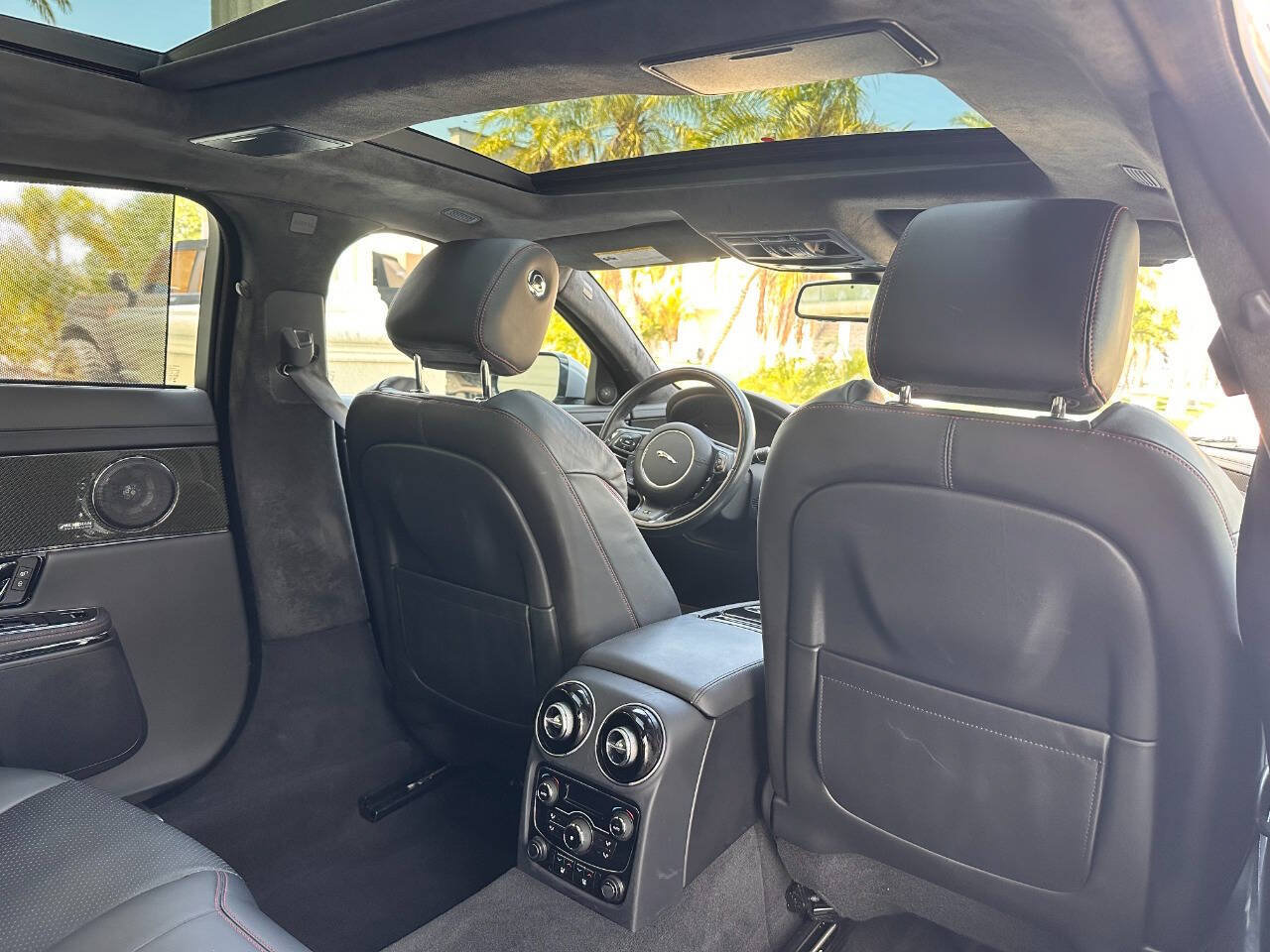 Used 2014 Jaguar XJ R LWB RWD image 75