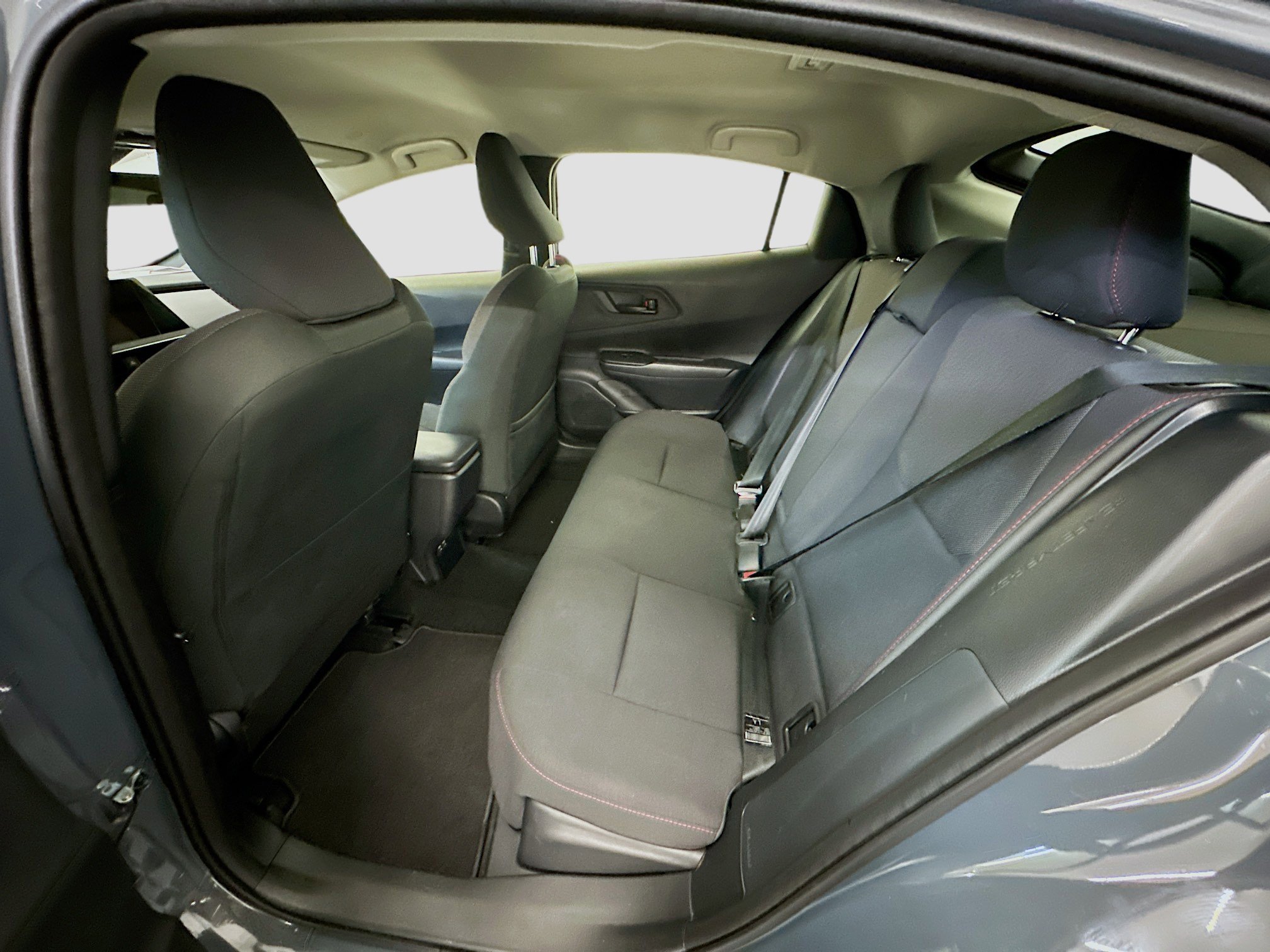 Used 2025 Toyota Prius Plug-In Hybrid image 29