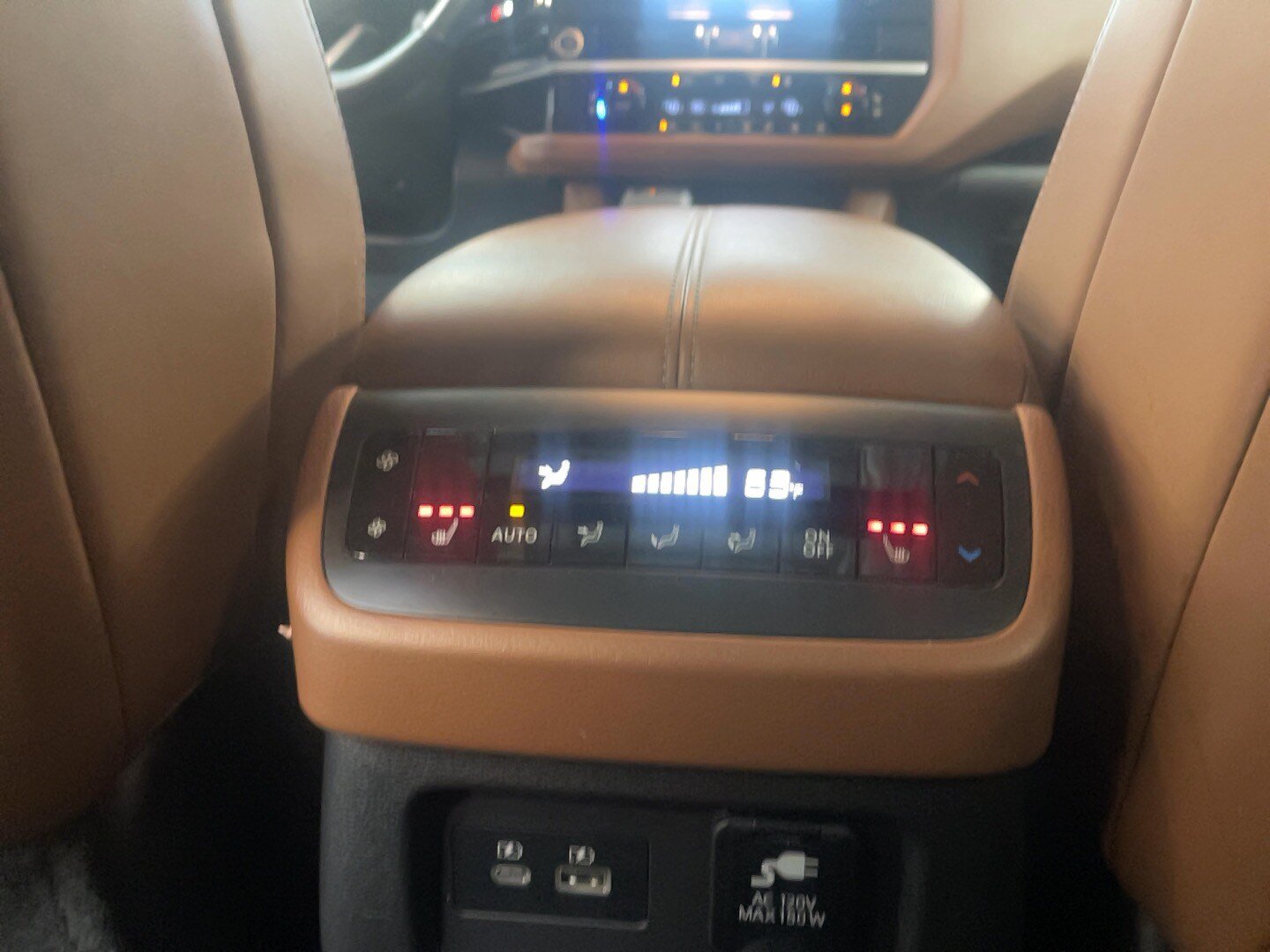 Used 2022 Nissan Pathfinder Platinum w/ Lighting Package (N93) AWD/4WD image 8