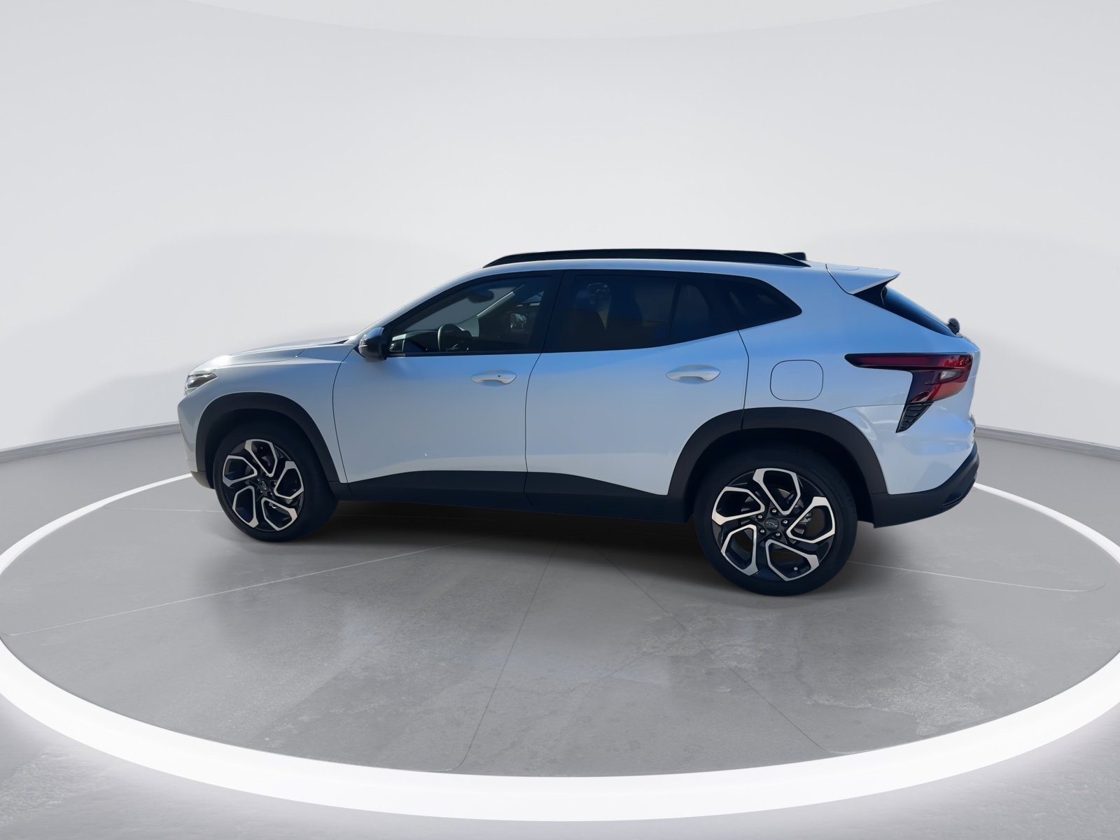 Used 2024 Chevrolet Trax RS w/ Driver Confidence Package image 6