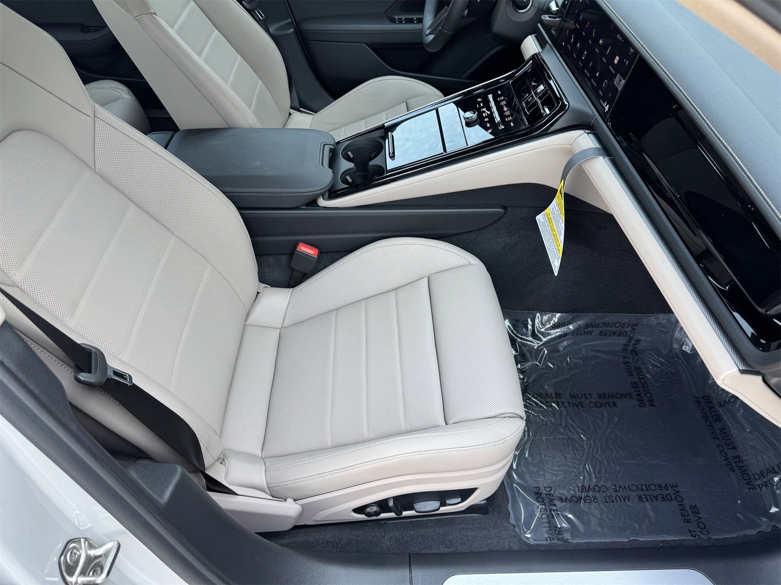 New 2025 Porsche Panamera 4 image 30