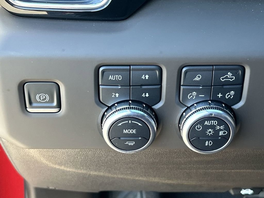 Used 2023 GMC Sierra 1500 Denali w/ Technology Package AWD/4WD image 18