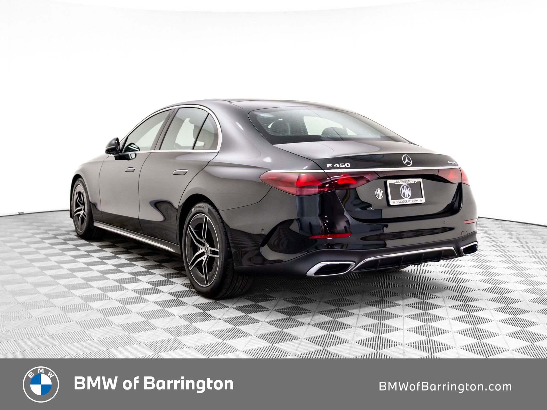 Used 2025 Mercedes-Benz E 450 4MATIC Sedan image 3