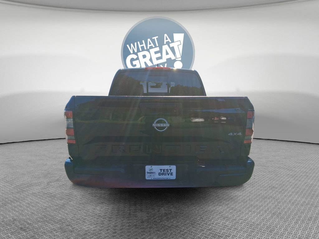 Used 2025 Nissan Frontier SV w/ SV Convenience Package image 5