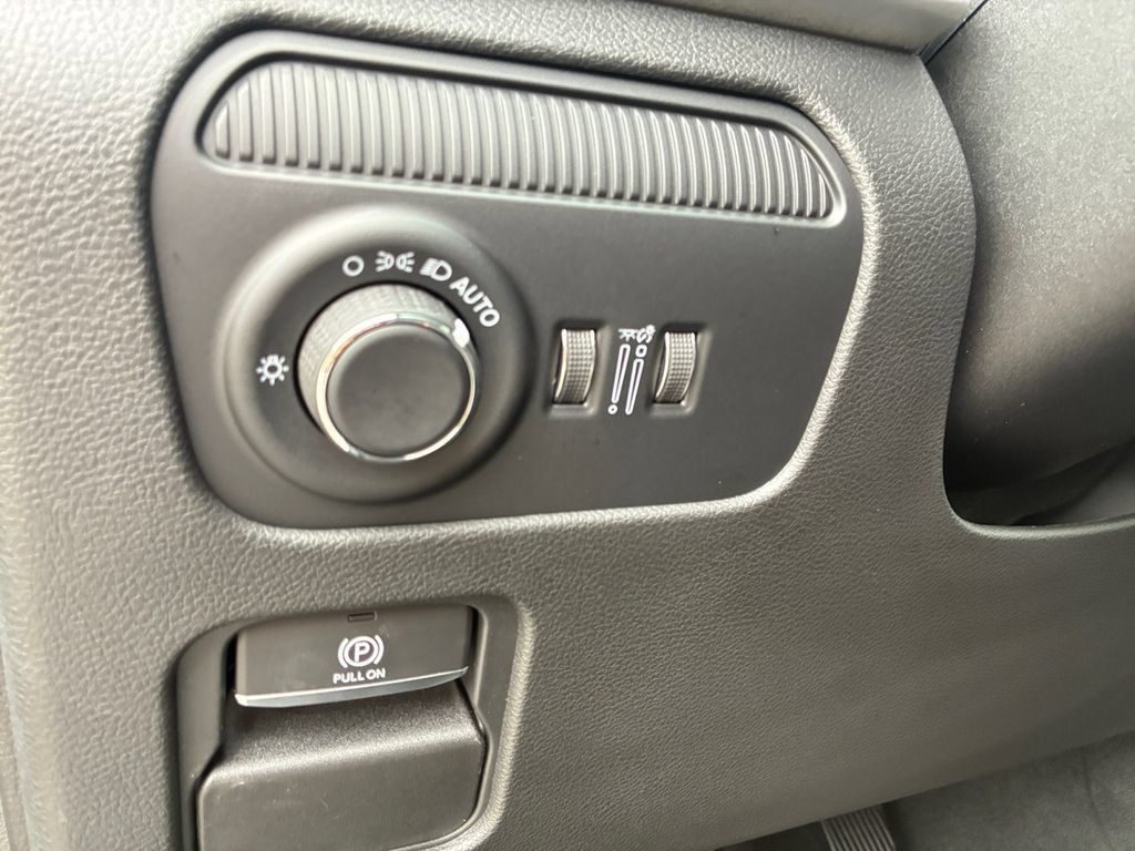 New 2026 Jeep Grand Wagoneer 2WD w/ 8-Passenger Seating Package image 7
