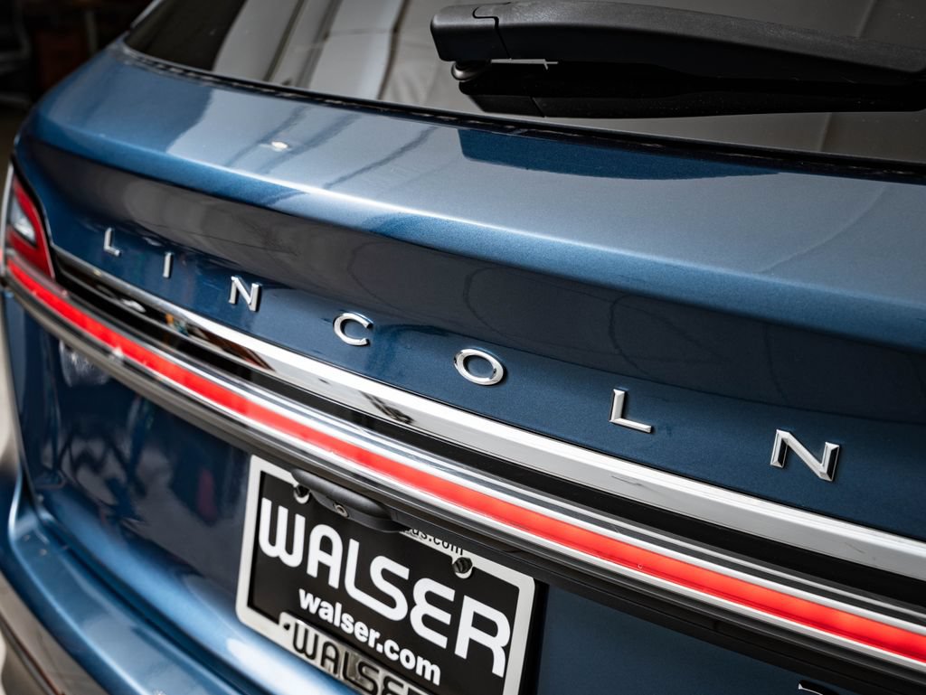 Used 2019 Lincoln Nautilus Select FWD image 18