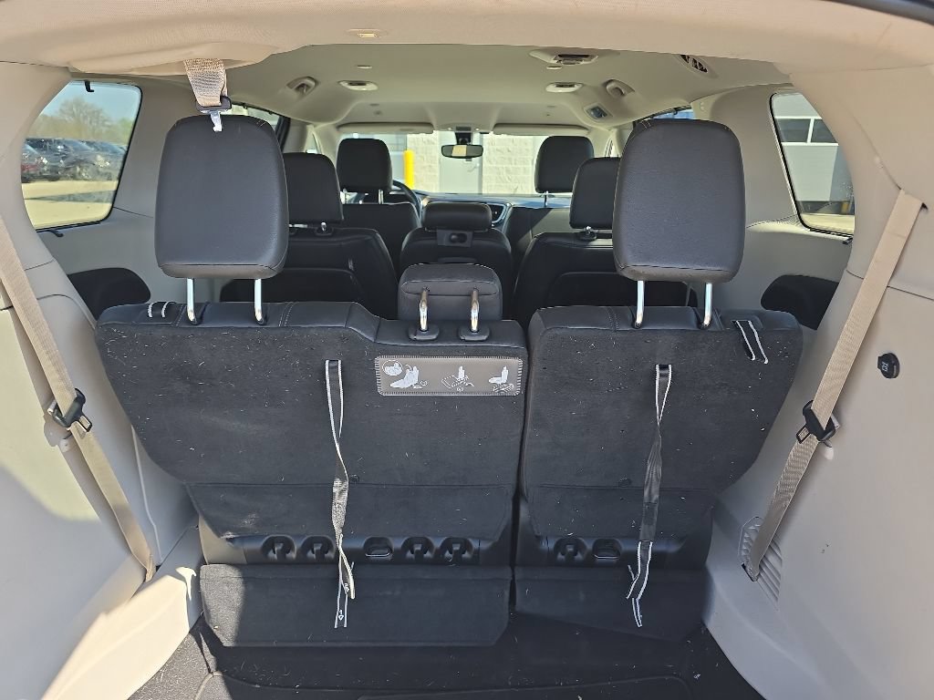 Used 2018 Chrysler Pacifica Touring-L FWD image 6