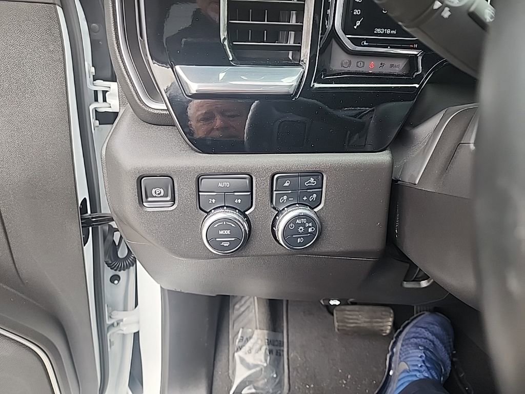 Used 2025 GMC Sierra 1500 SLT image 6