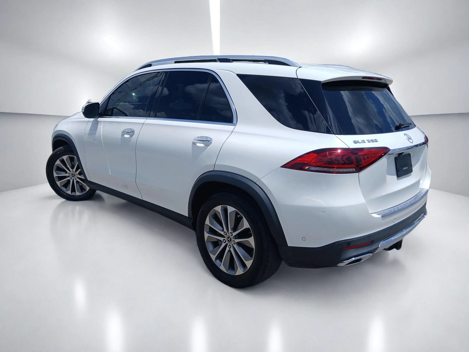 Used 2020 Mercedes-Benz GLE 350 4MATIC image 5