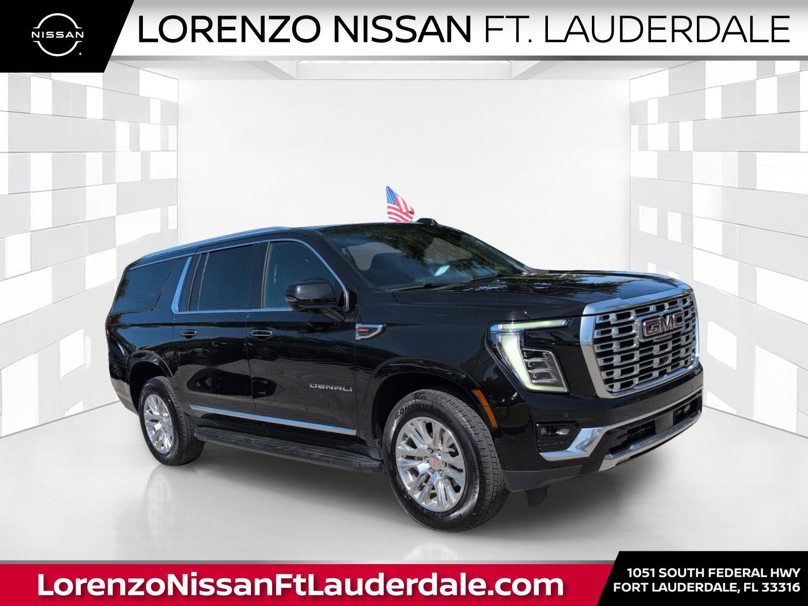 Used 2025 GMC Yukon XL Denali RWD image 1
