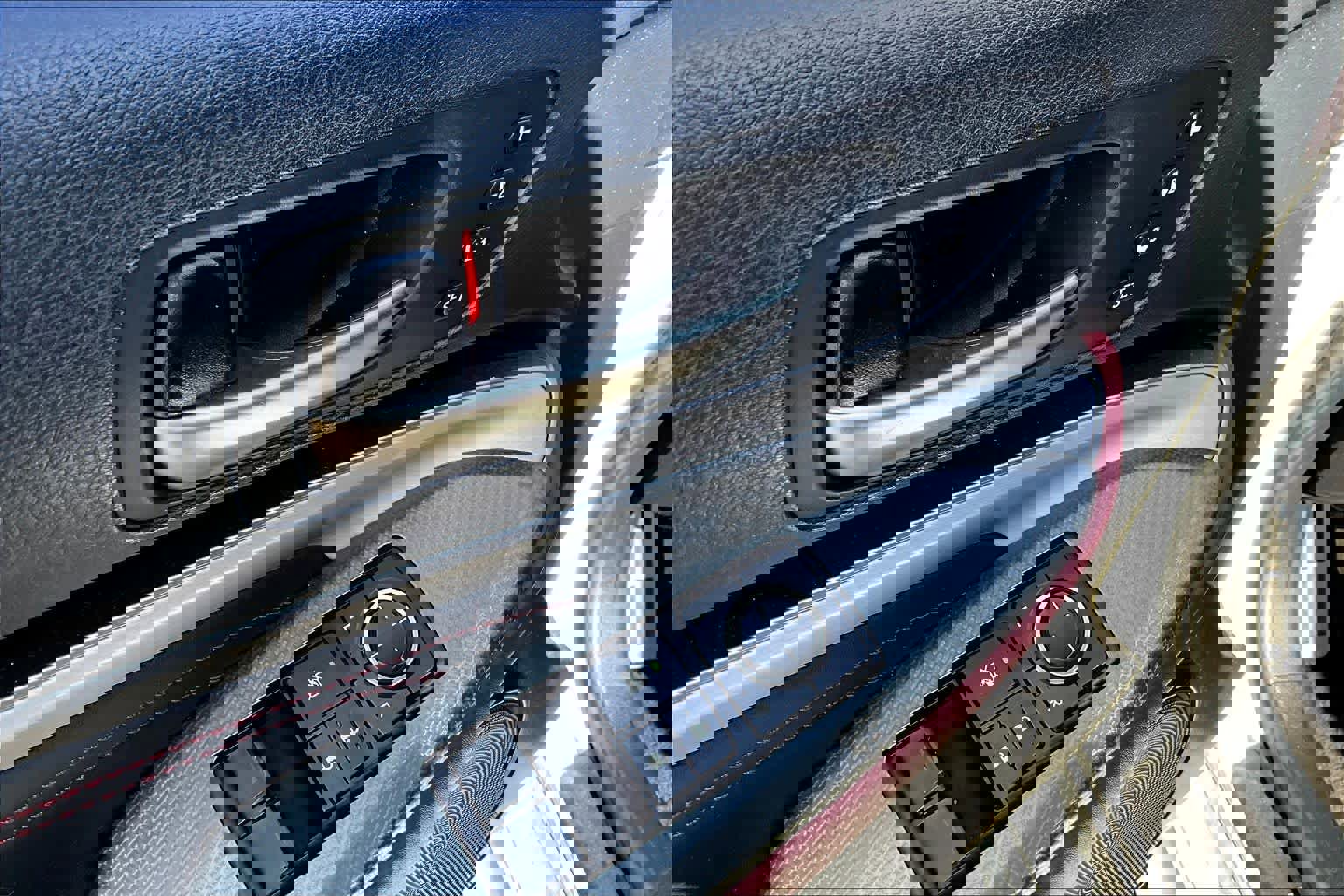 Used 2017 Lexus RC 200t image 35