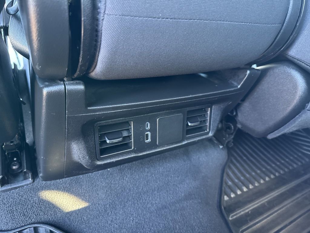 Used 2024 Chevrolet Silverado 2500 Custom w/ Custom Convenience Package image 19