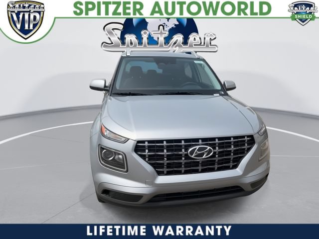 New 2026 Hyundai Venue SEL FWD image 3