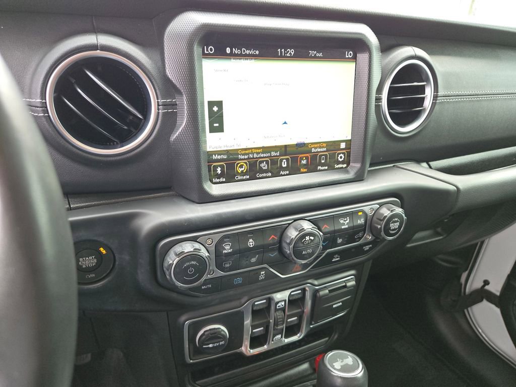 Used 2022 Jeep Wrangler Unlimited Sahara w/ Cold Weather Group image 15