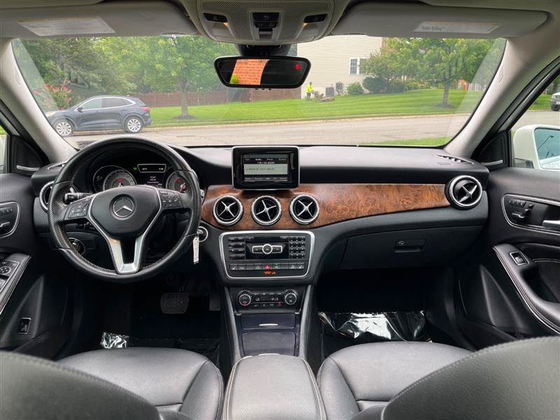 Used 2015 Mercedes-Benz GLA 250 4MATIC image 8