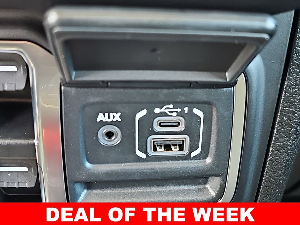 New 2025 Jeep Gladiator Mojave w/ Convenience Group AWD/4WD image 24