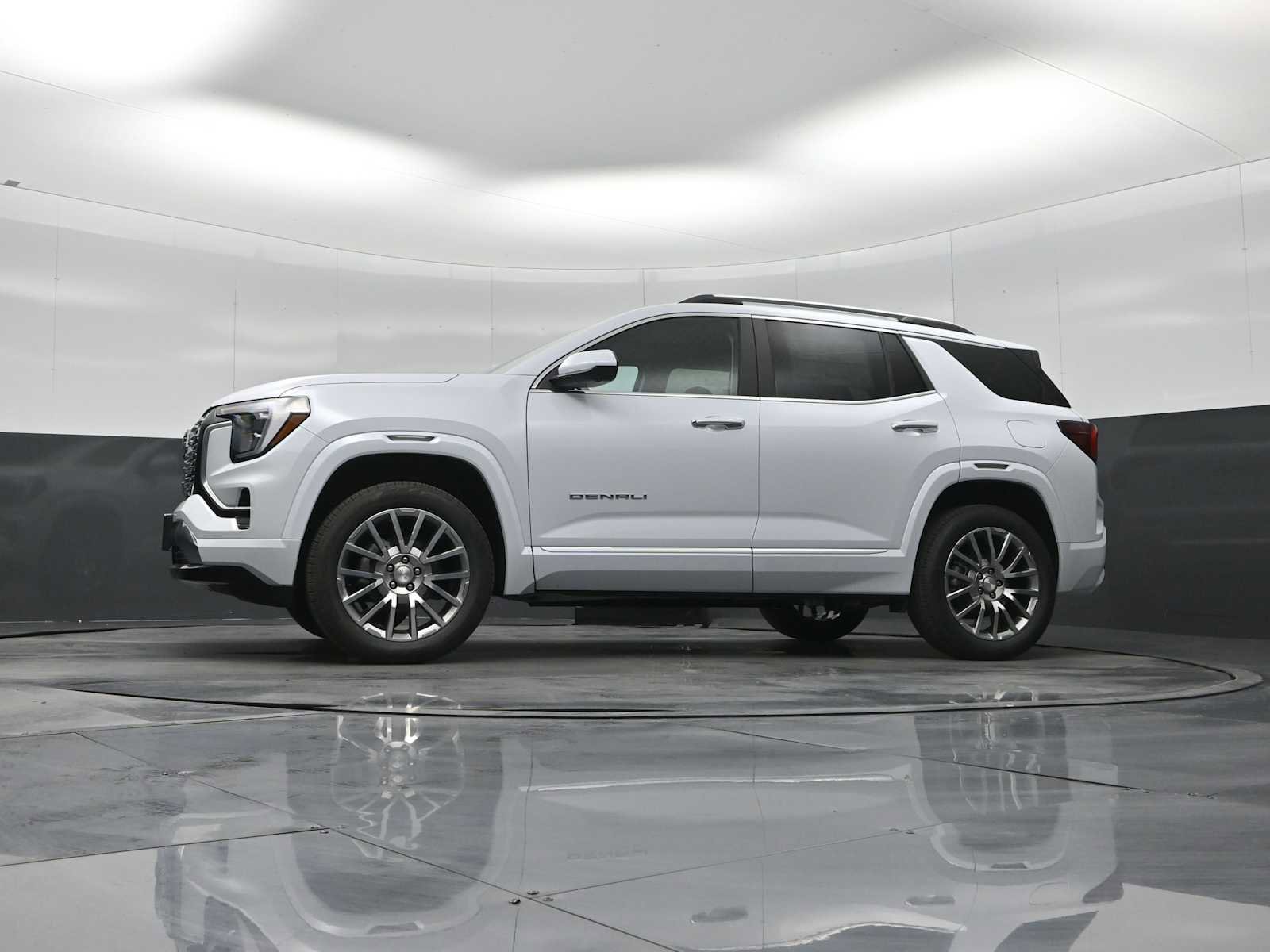 New 2026 GMC Terrain Denali image 28