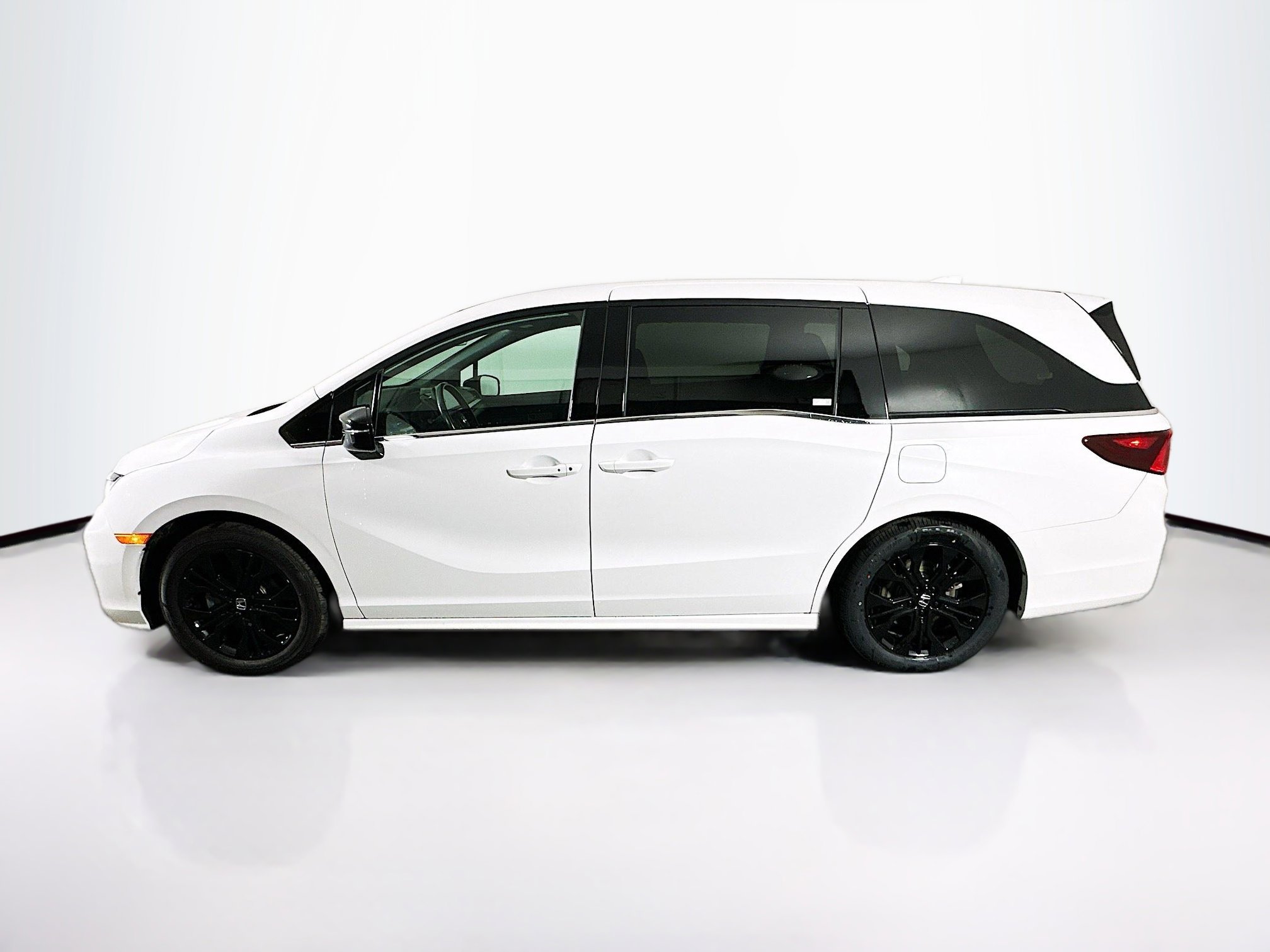 Used 2025 Honda Odyssey Sport-L image 4