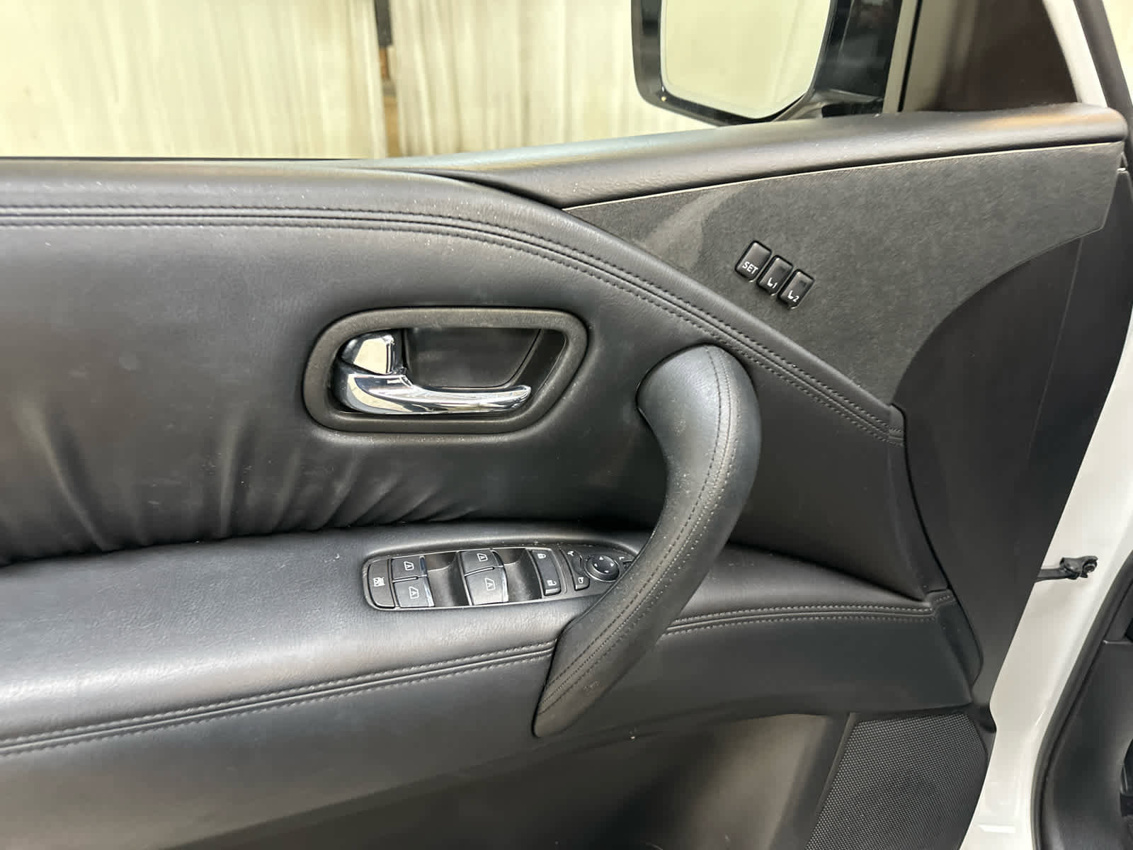 Certified 2024 Nissan Armada SL w/ Midnight Edition Package image 26