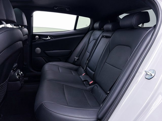 Certified 2023 Kia Stinger GT-Line w/ Sun & Sound Package image 38