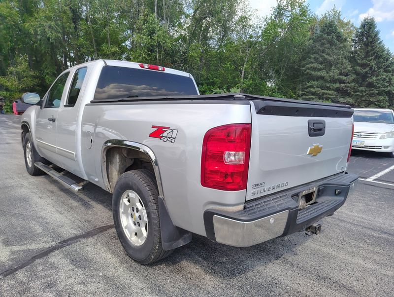 Used 2013 Chevrolet Silverado 1500 LT w/ All-Star Edition AWD/4WD image 8