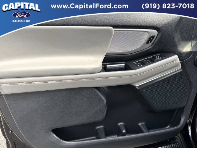 Certified 2025 Ford Expedition Active AWD/4WD image 20
