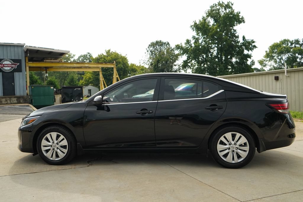 Used 2025 Nissan Sentra S w/ Lighting Package FWD image 23