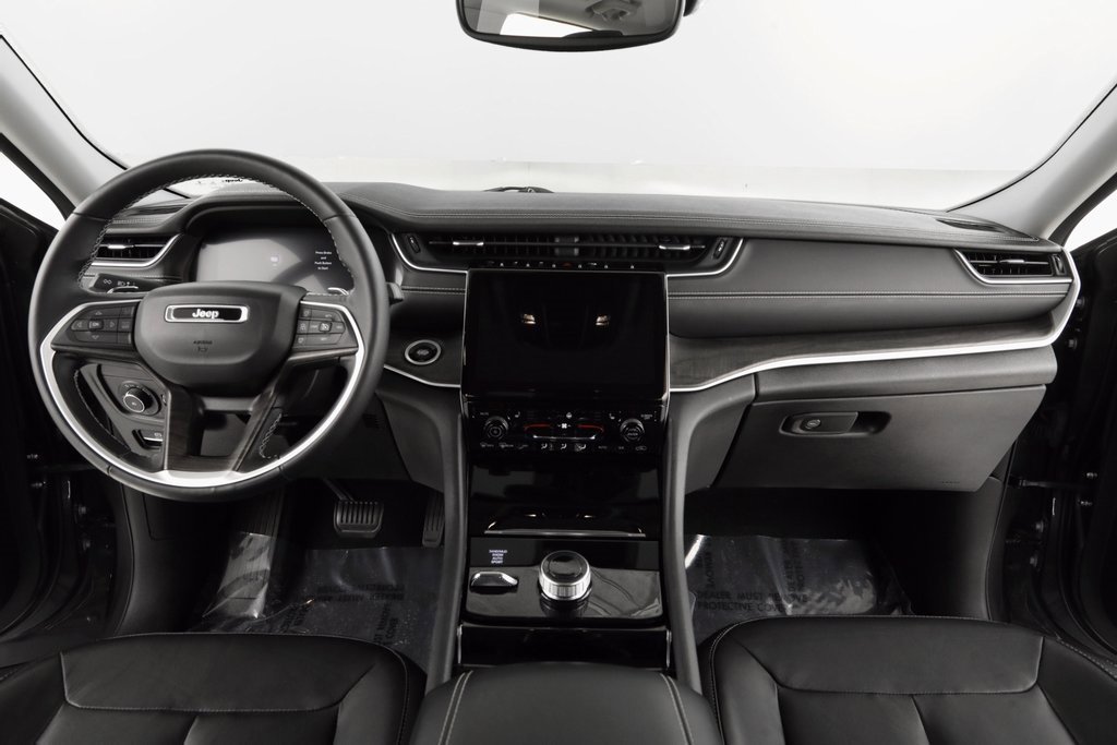 Certified 2022 Jeep Grand Cherokee Limited image 2