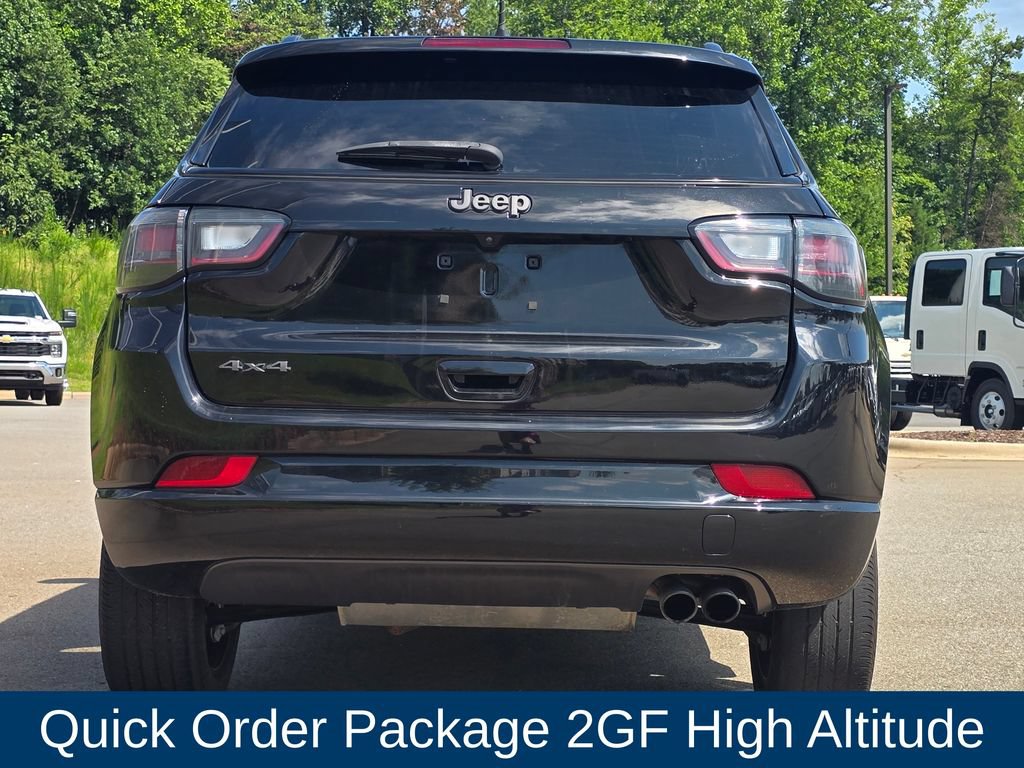 Used 2022 Jeep Compass High Altitude AWD/4WD image 3