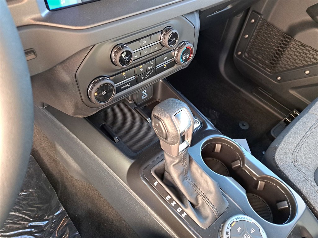 New 2025 Ford Bronco 4-Door image 11